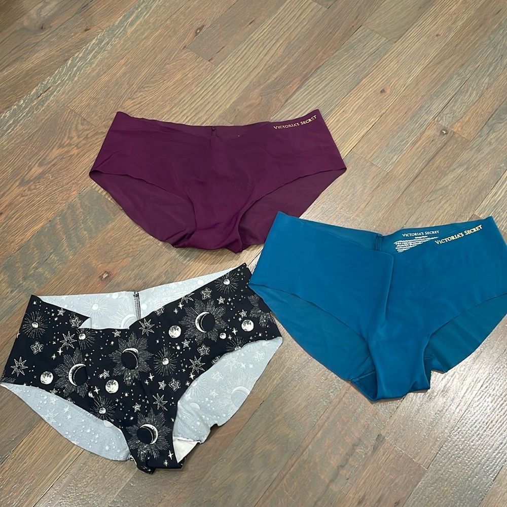 Bundle of 3 VS hiphugger underwear